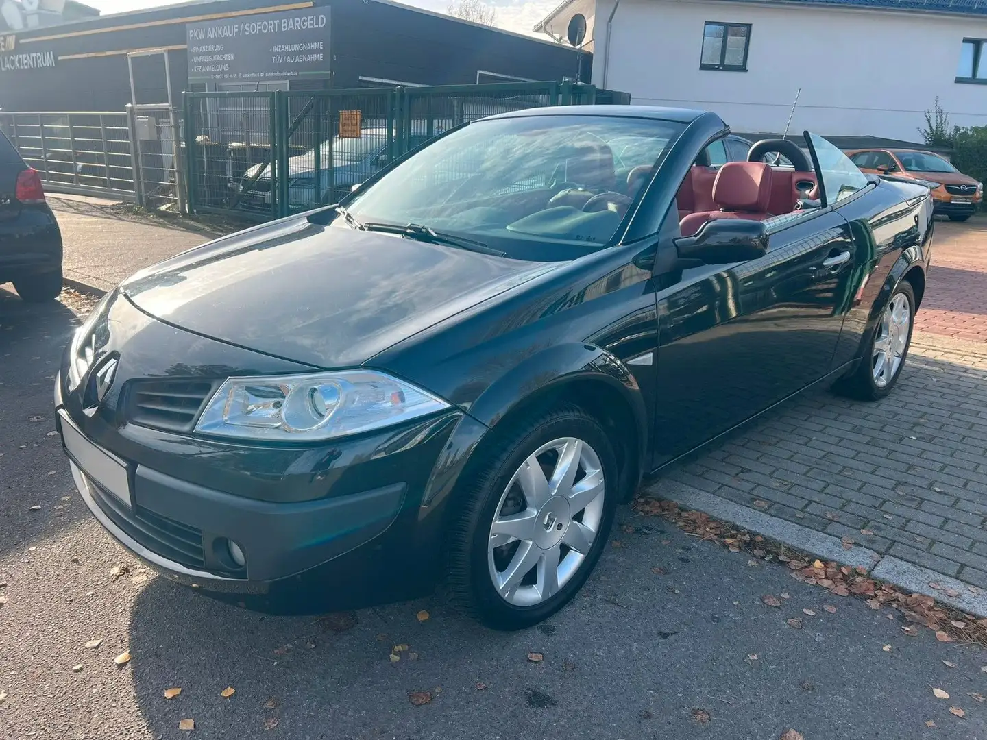Renault Megane Cabrio*Vollleder*SHZ*PDC*TÜV 07/27 Schwarz - 2
