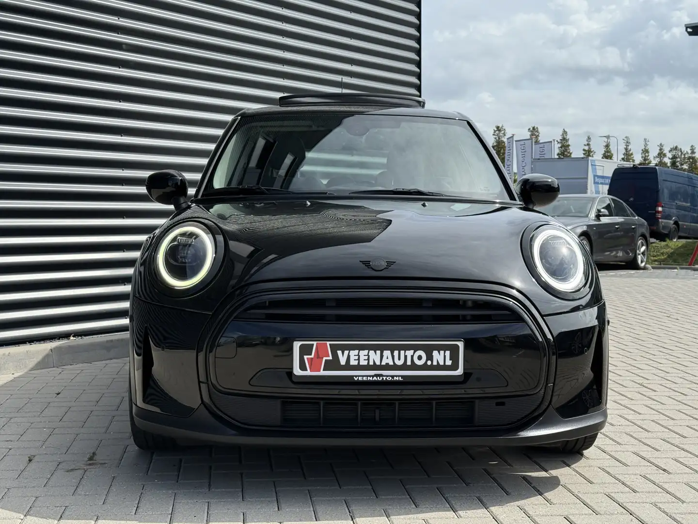 MINI Cooper Mini 1.5 Camden Edition Schwarz - 2