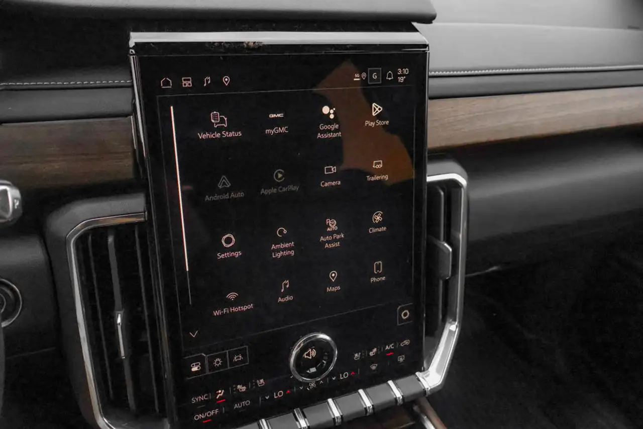 GMC Acadia снимка GMC Acadia