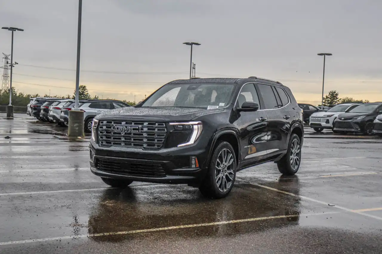 GMC Acadia снимка GMC Acadia