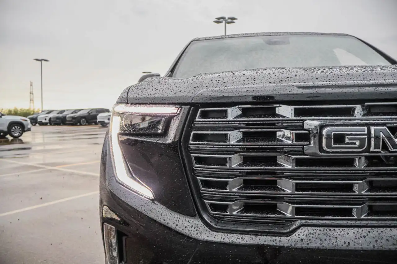 GMC Acadia снимка GMC Acadia