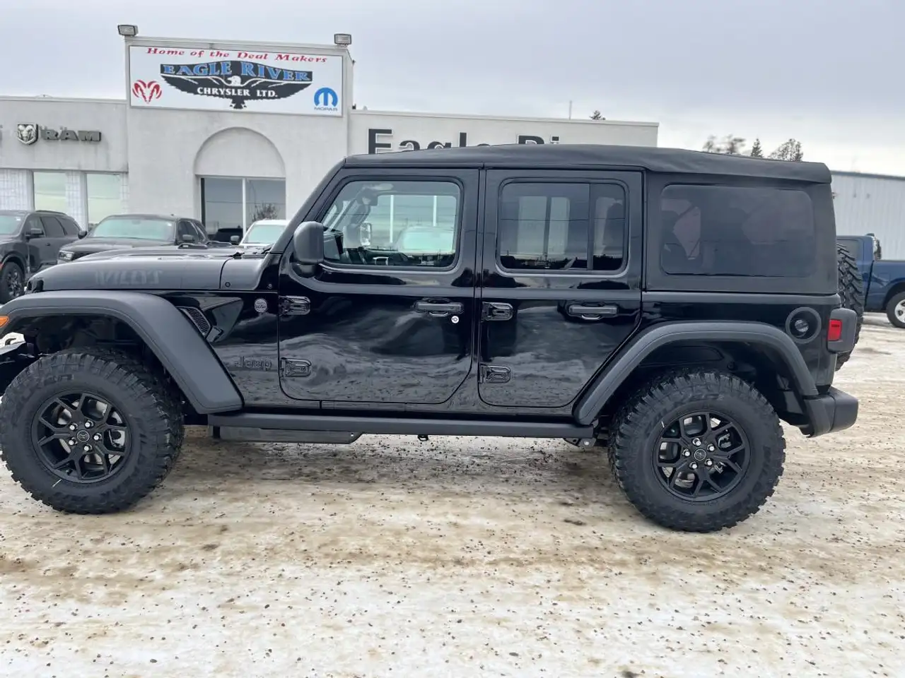 Jeep Wrangler снимка Jeep Wrangler