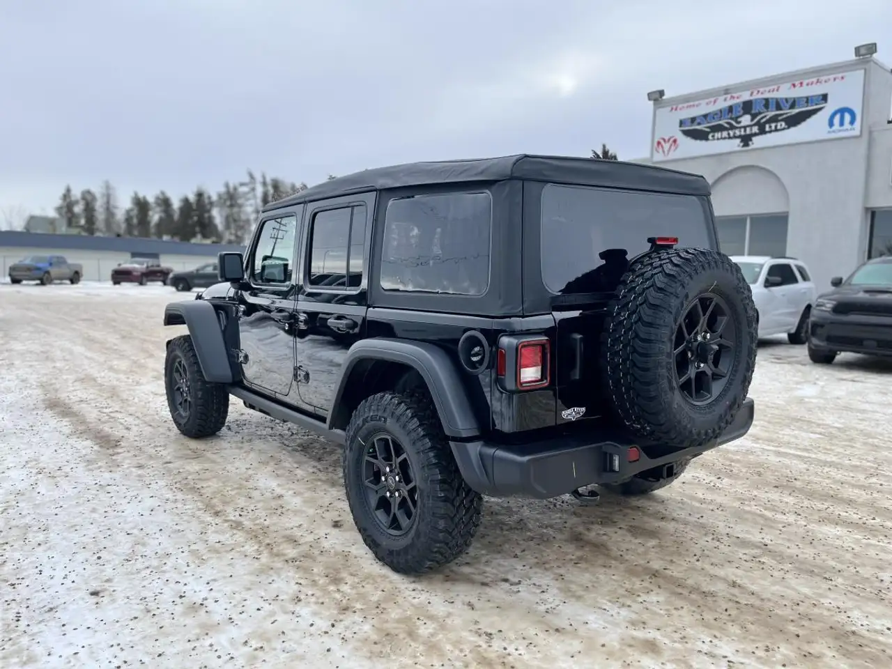 Jeep Wrangler снимка Jeep Wrangler
