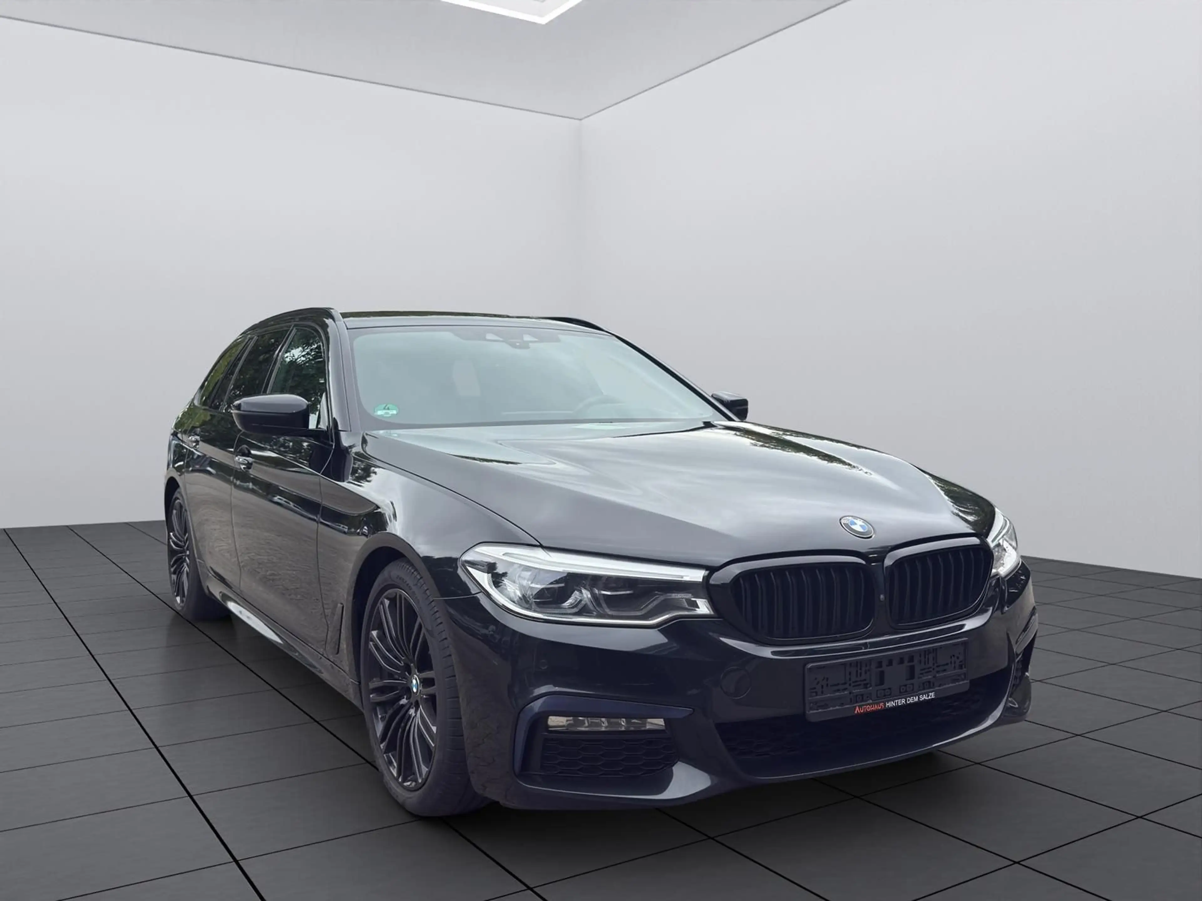BMW 540 i xDrive M Sport |HUD|NAVI|AHK|KAM|LM — photo 8