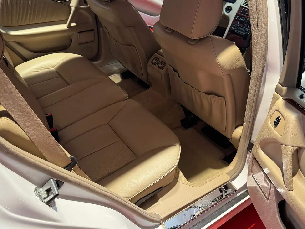 Mercedes-Benz E 320 T/ 3,2 V6 224PS/LORINSER/2.HAND/TOPZUSTAND, foto 9