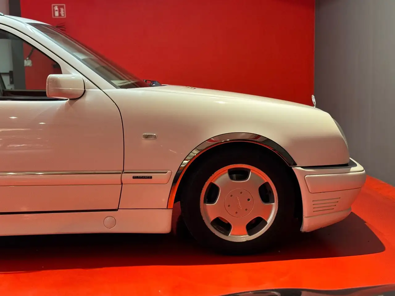 Mercedes-Benz E 320 T/ 3,2 V6 224PS/LORINSER/2.HAND/TOPZUSTAND, foto 11