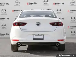 Mazda 3 снимка Mazda 3