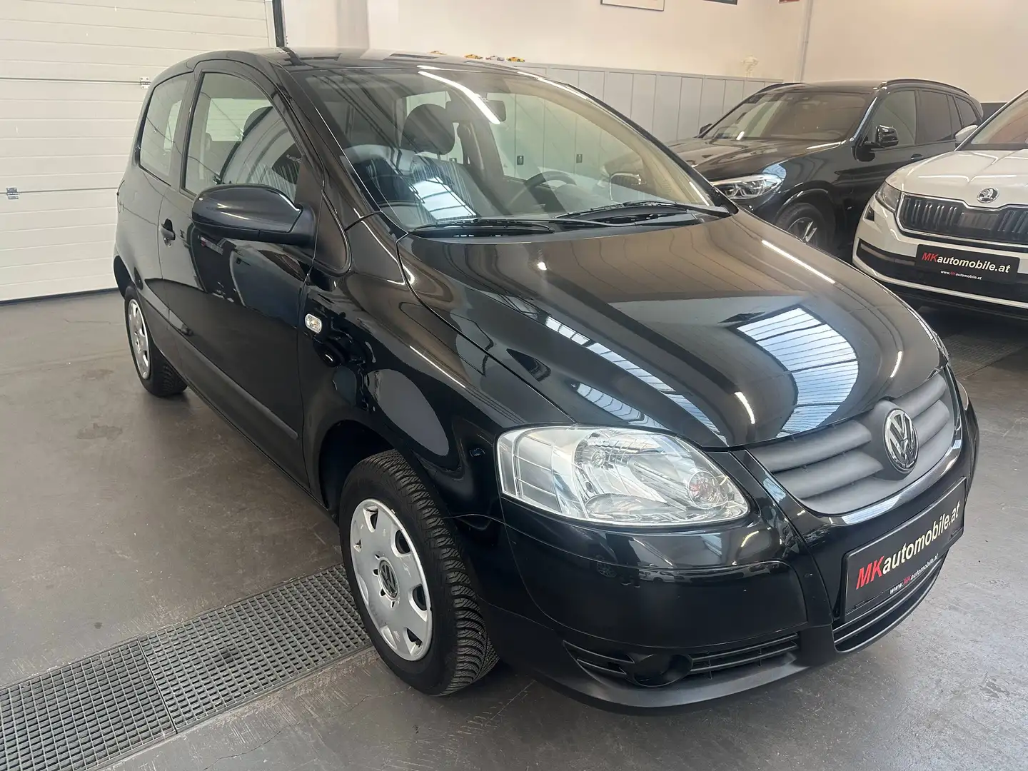 Volkswagen Fox Basis * KLIMA * Schwarz - 1