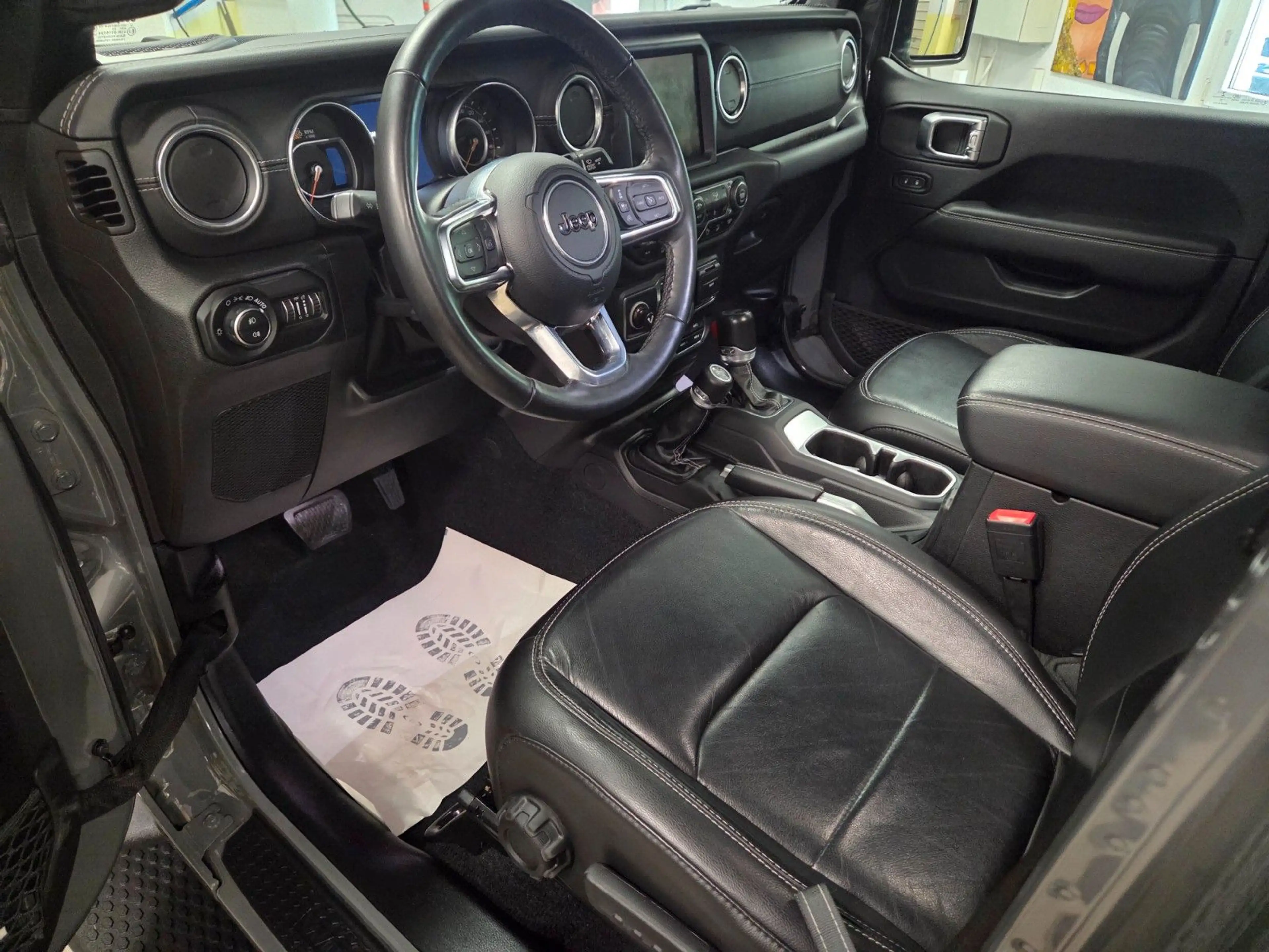 Jeep Wrangler 2.2 CRDi Unlimited Sahara Sonderlack — photo 2