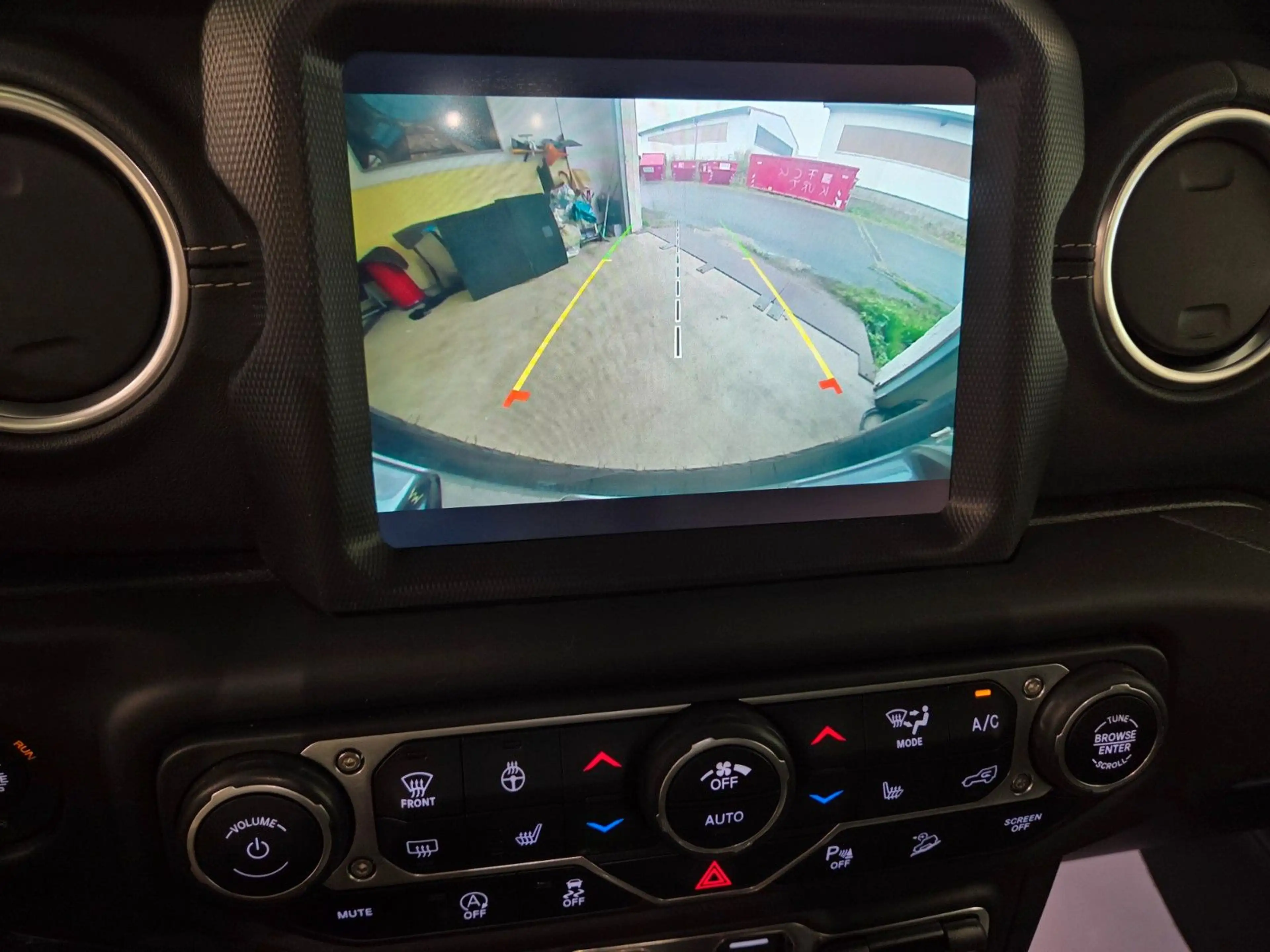Jeep Wrangler 2.2 CRDi Unlimited Sahara Sonderlack — photo 11