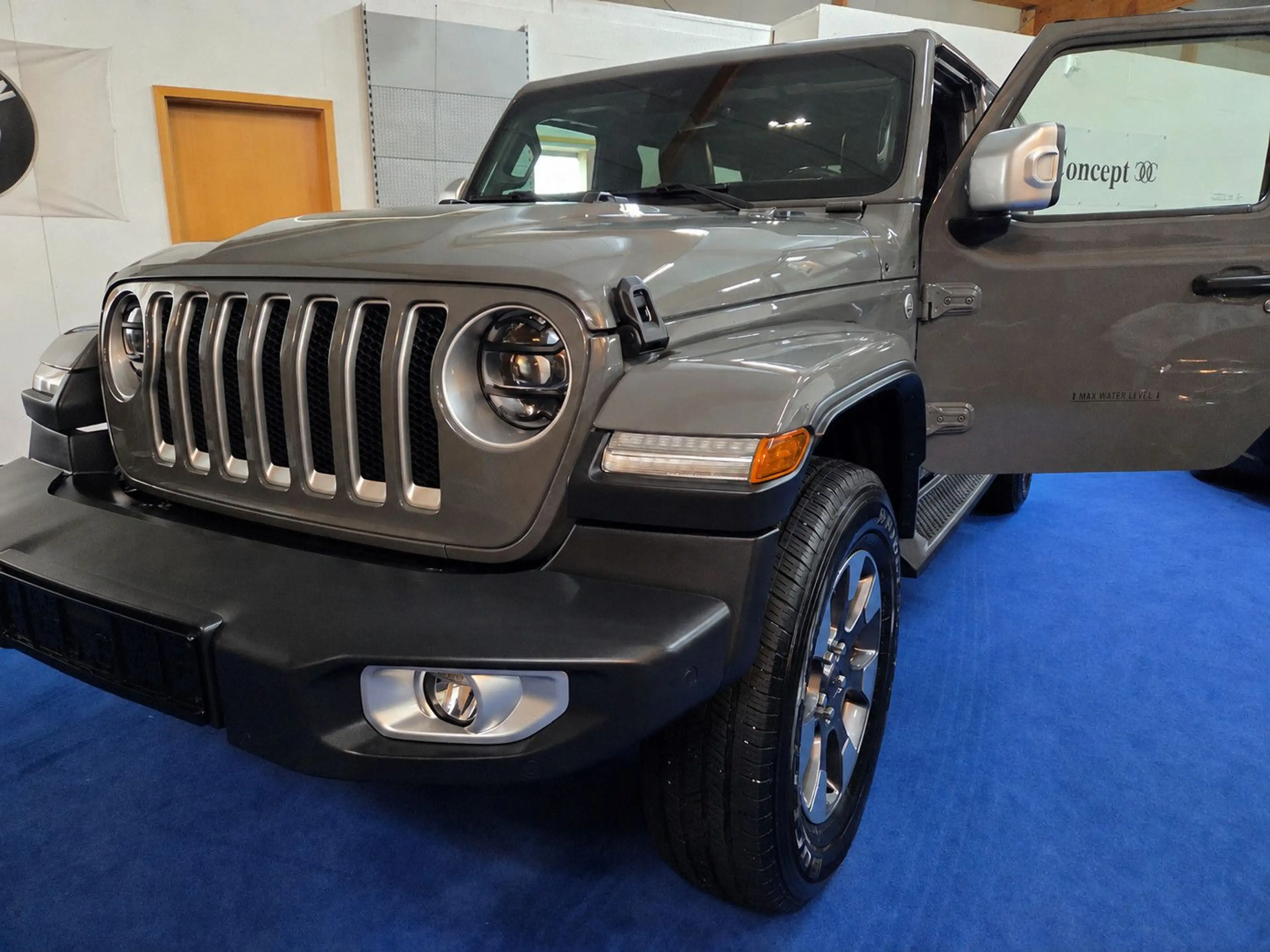 Jeep Wrangler 2.2 CRDi Unlimited Sahara Sonderlack — photo 18