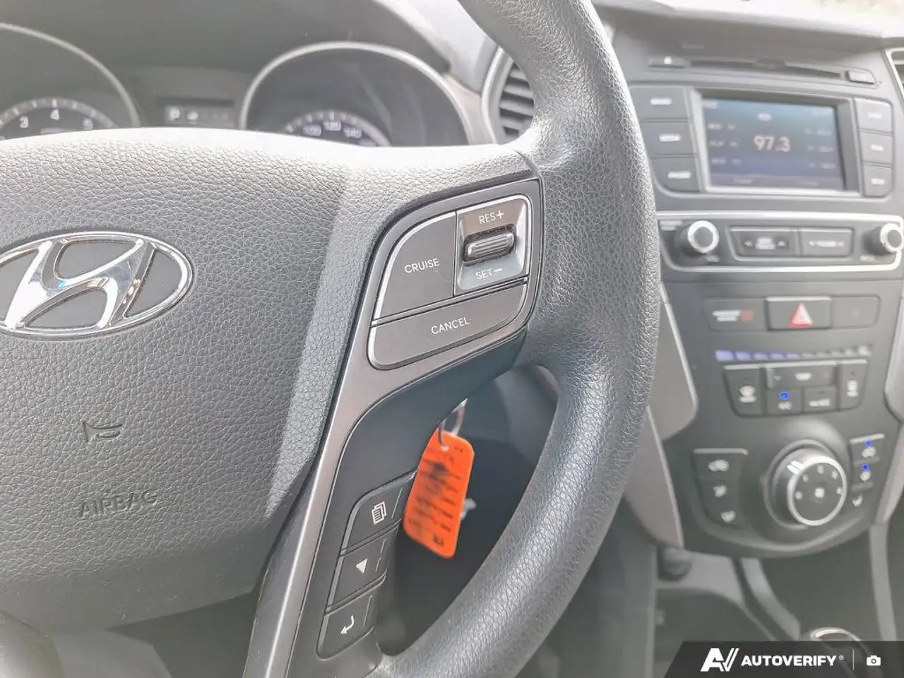Hyundai SANTA FE снимка Hyundai SANTA FE