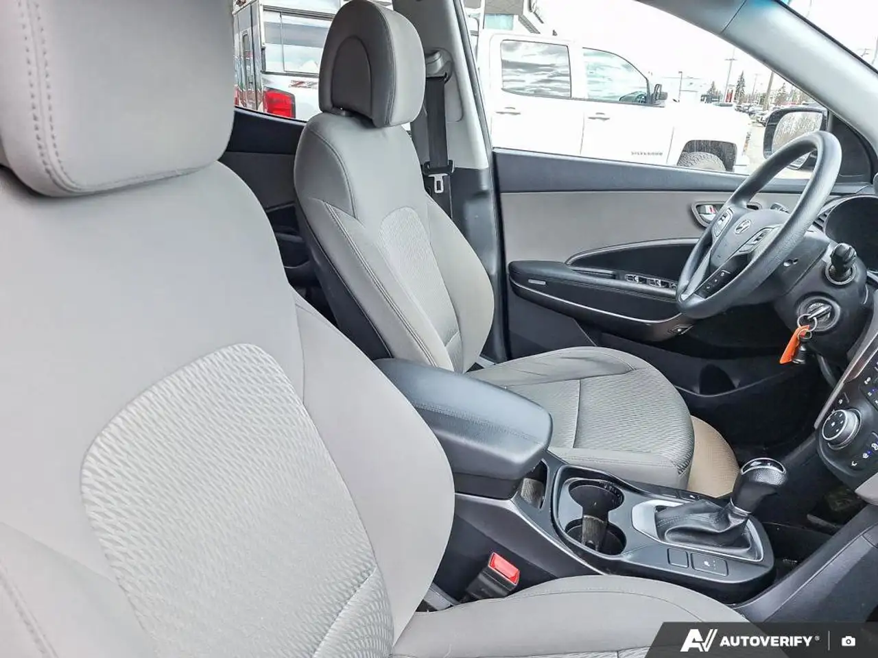 Hyundai SANTA FE снимка Hyundai SANTA FE