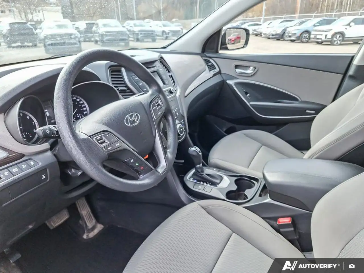 Hyundai SANTA FE снимка Hyundai SANTA FE