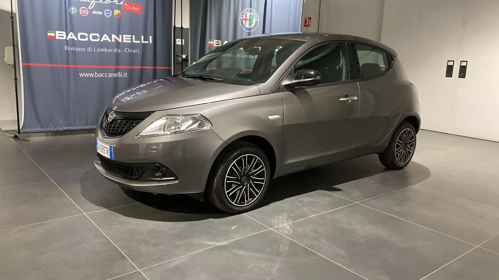 Lancia Ypsilon 1.0 FireFly 5 porte S&S Hybrid Oro ROTTAMAZIONE L Gris - 1