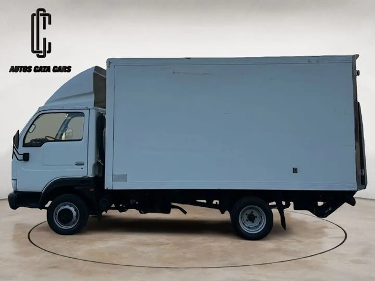 Nissan NV400 Caja Cerrada 2.3dCi 125 L4/20m3 RWD Comfort Blanco - 2