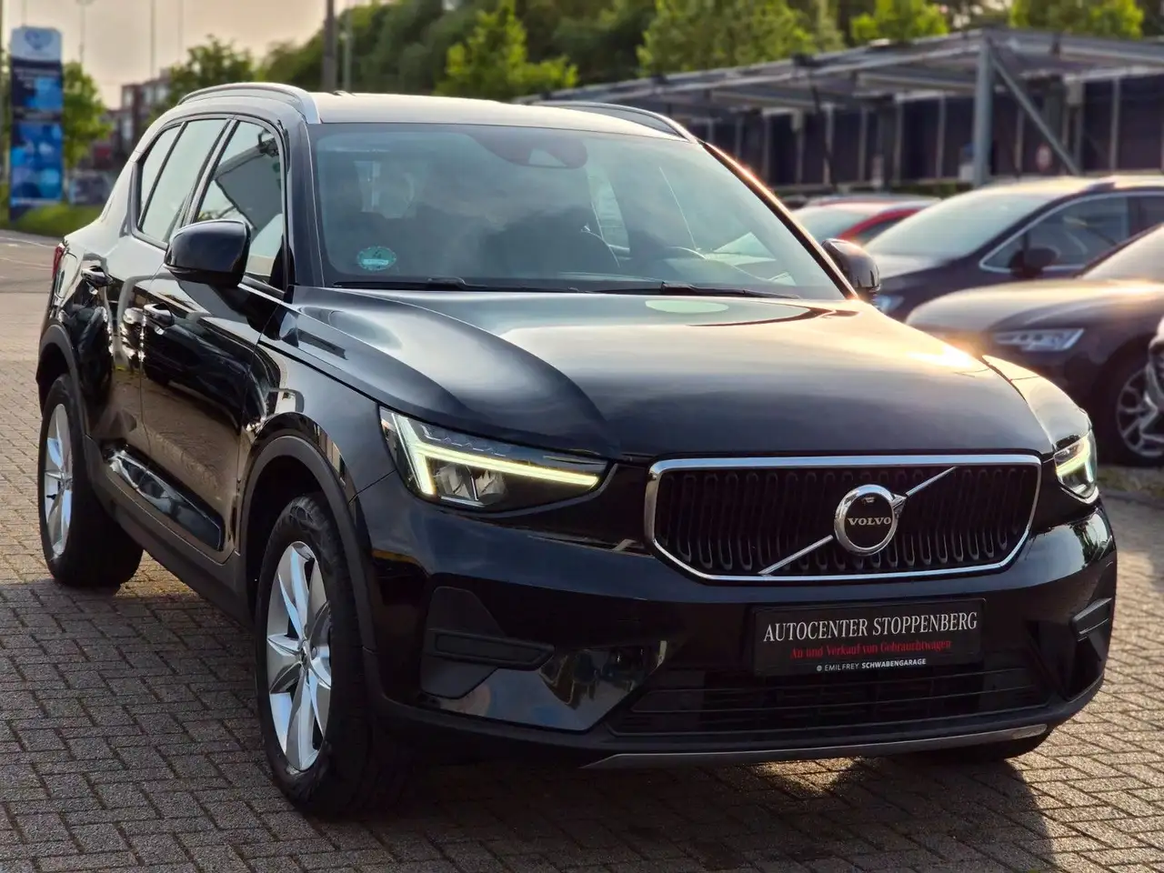 Volvo XC40 Core 2WD/Navi/Kamera/LEDs/Garantie/1.Hand, миниатюра 2