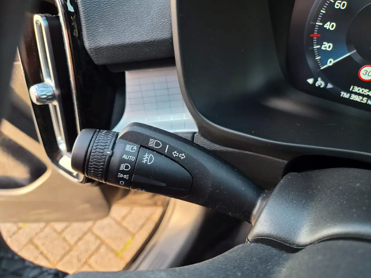 Volvo XC40 Core 2WD/Navi/Kamera/LEDs/Garantie/1.Hand, миниатюра 28