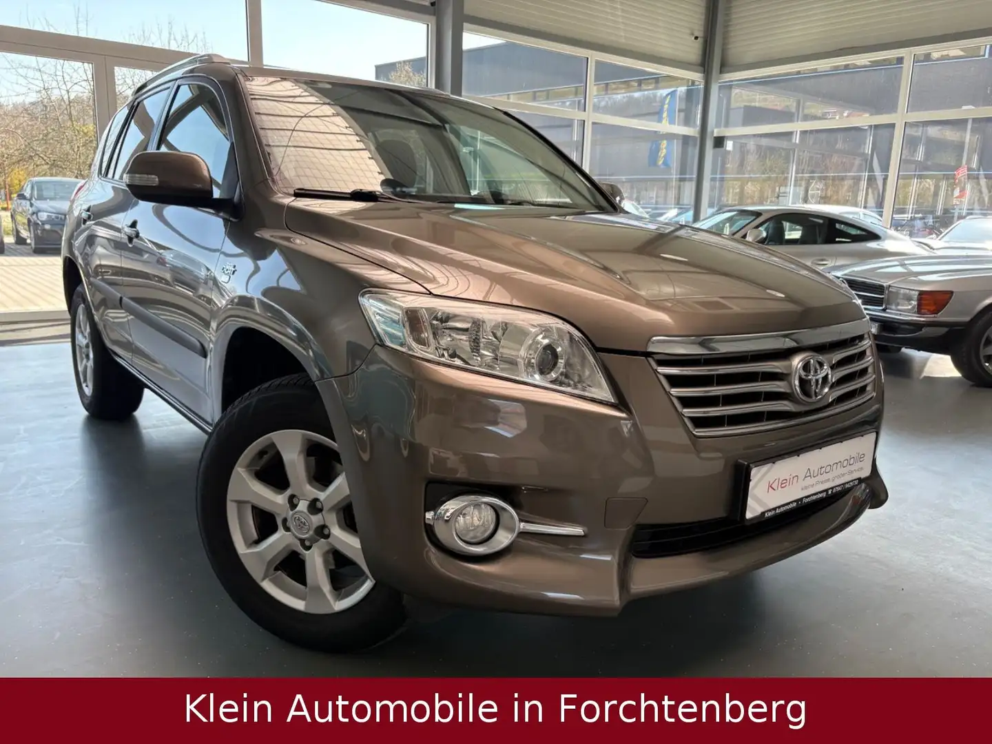 Toyota RAV 4 4 Life Aut. Allrad Navi Kamera SHZ AHK LM Grau - 1