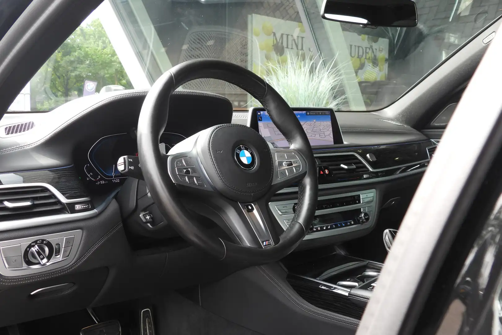 BMW 745 7 Serie 745e High Executive M Sport Automaat / Sch Zwart - 2