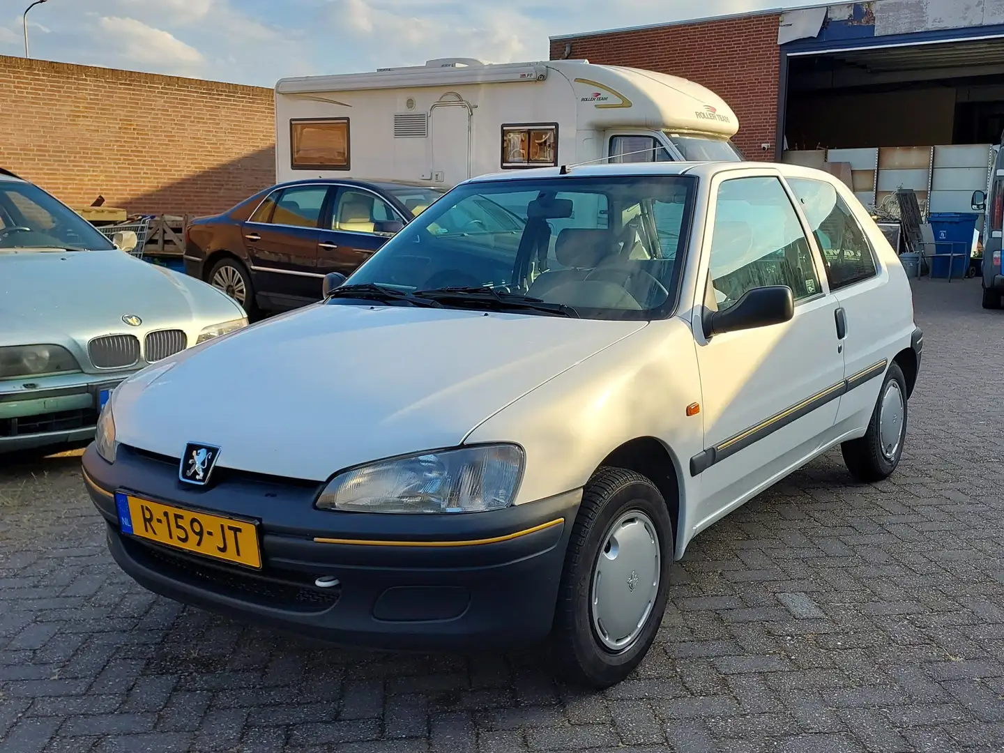 Peugeot 106 1.0 Accent Select Weiß - 1