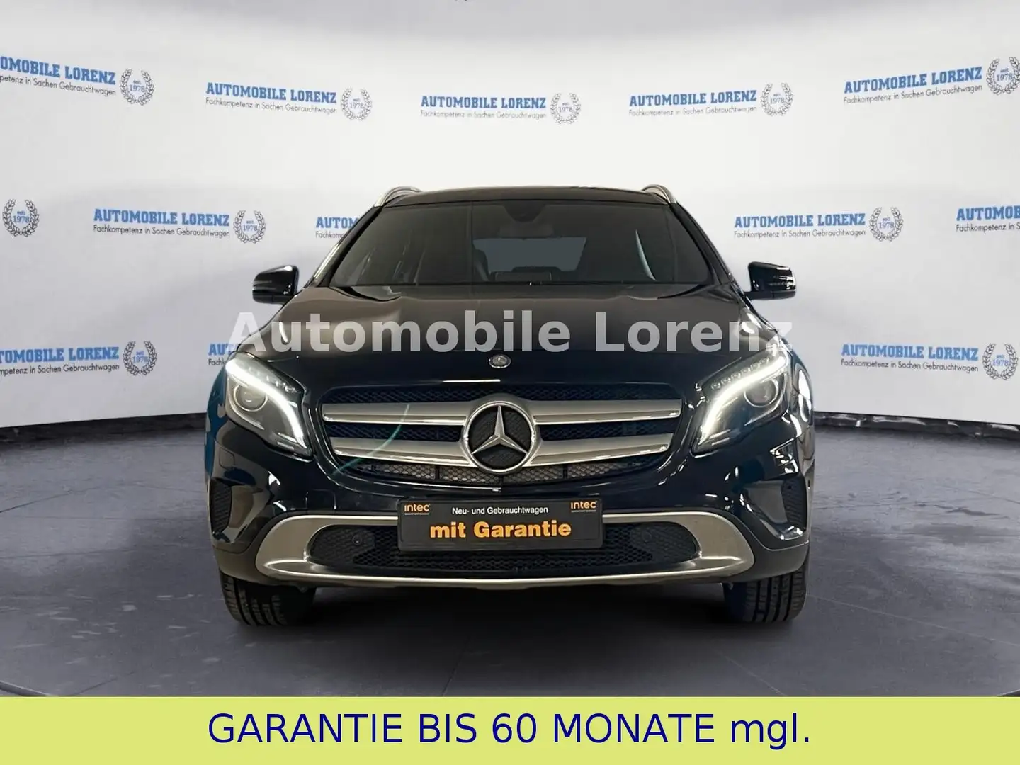Mercedes-Benz GLA 180 LÜCKENLOSES  SCHECKHEFT Schwarz - 2