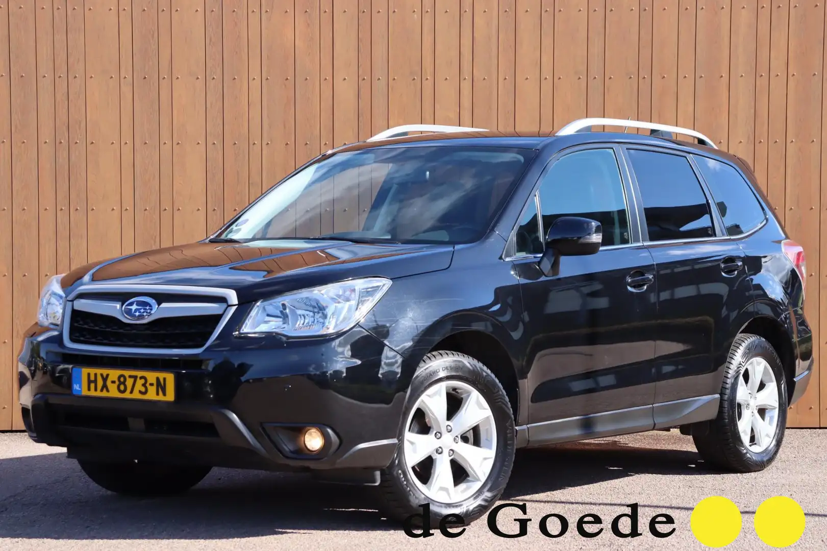Subaru Forester 2.0 Luxury 4wd org. NL-auto Zwart - 1