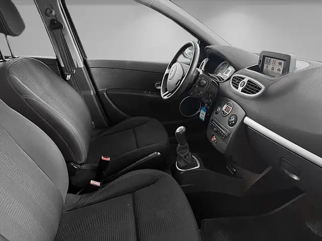 Renault Clio view 8