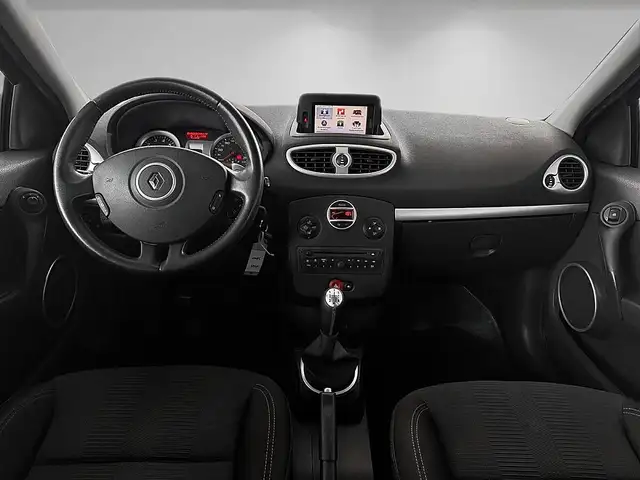 Renault Clio view 9