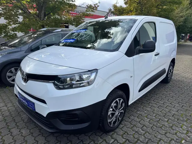 Toyota Proace 1,2-l-Turbo 81kW L1 LKW