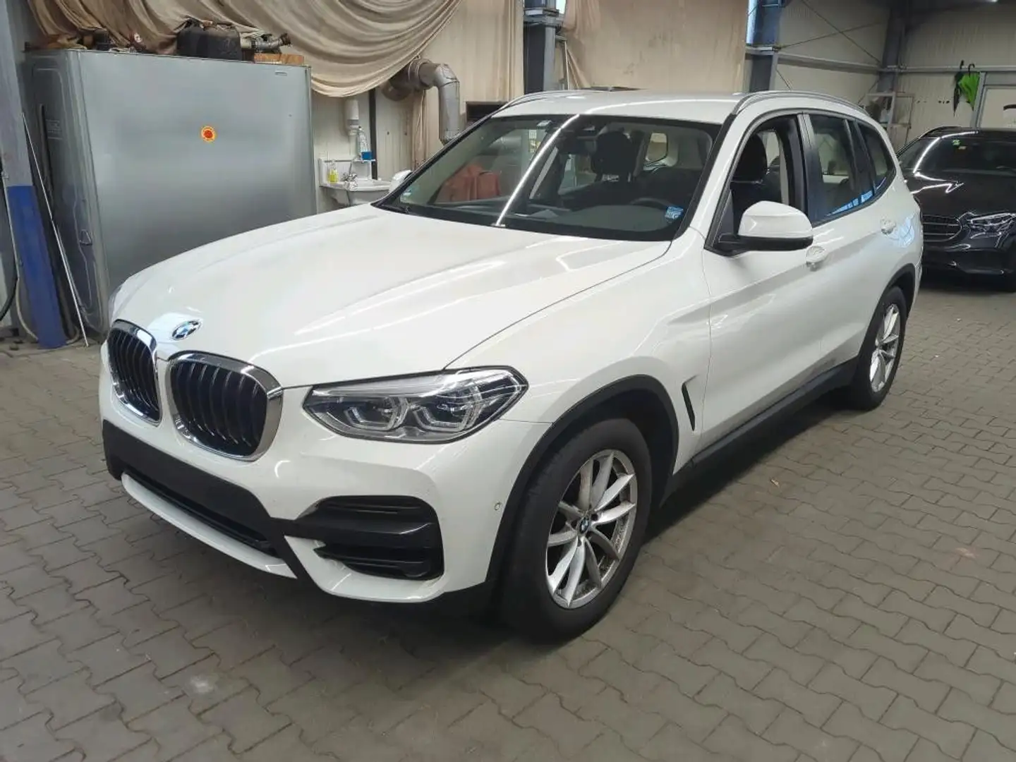 BMW X3 xDrive 20 d Advantage  *Mild-Hybrid * Weiß - 1