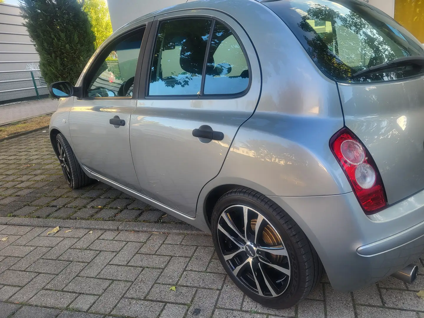 Nissan Micra Micra 1.2 visia Silber - 2