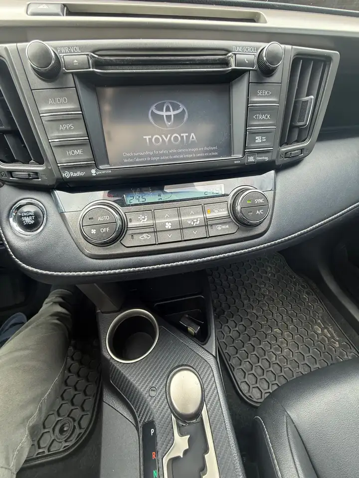 Toyota RAV 4 photo Toyota RAV 4