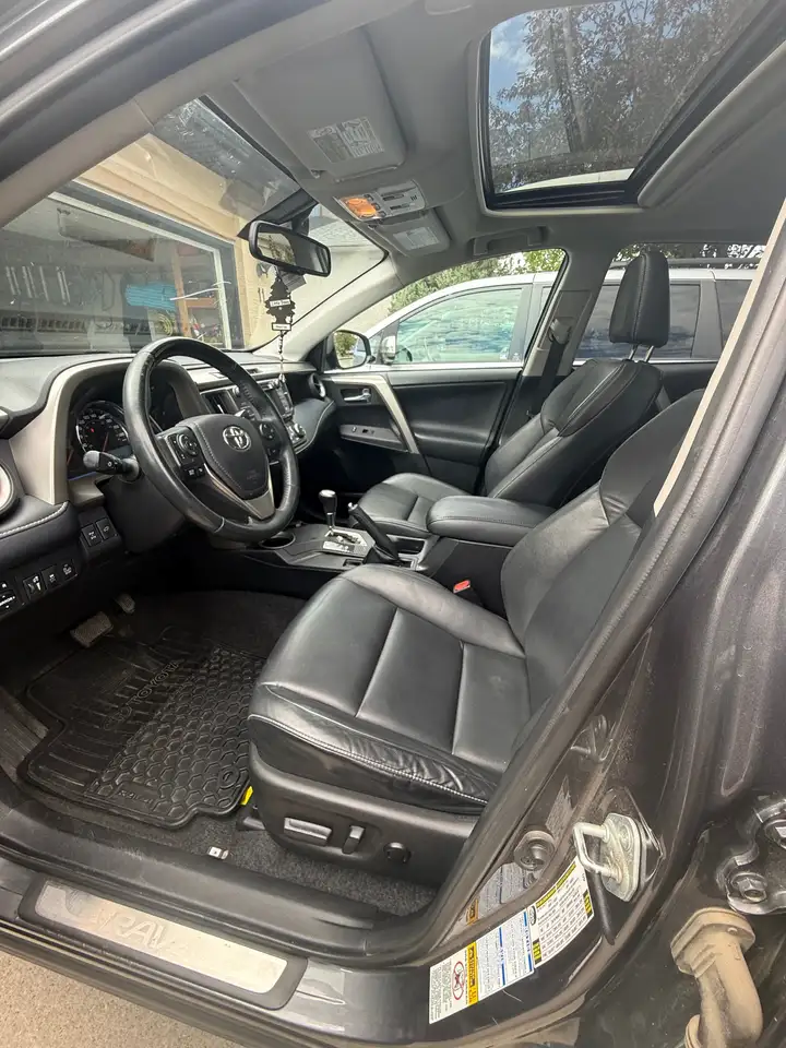 Toyota RAV 4 photo Toyota RAV 4