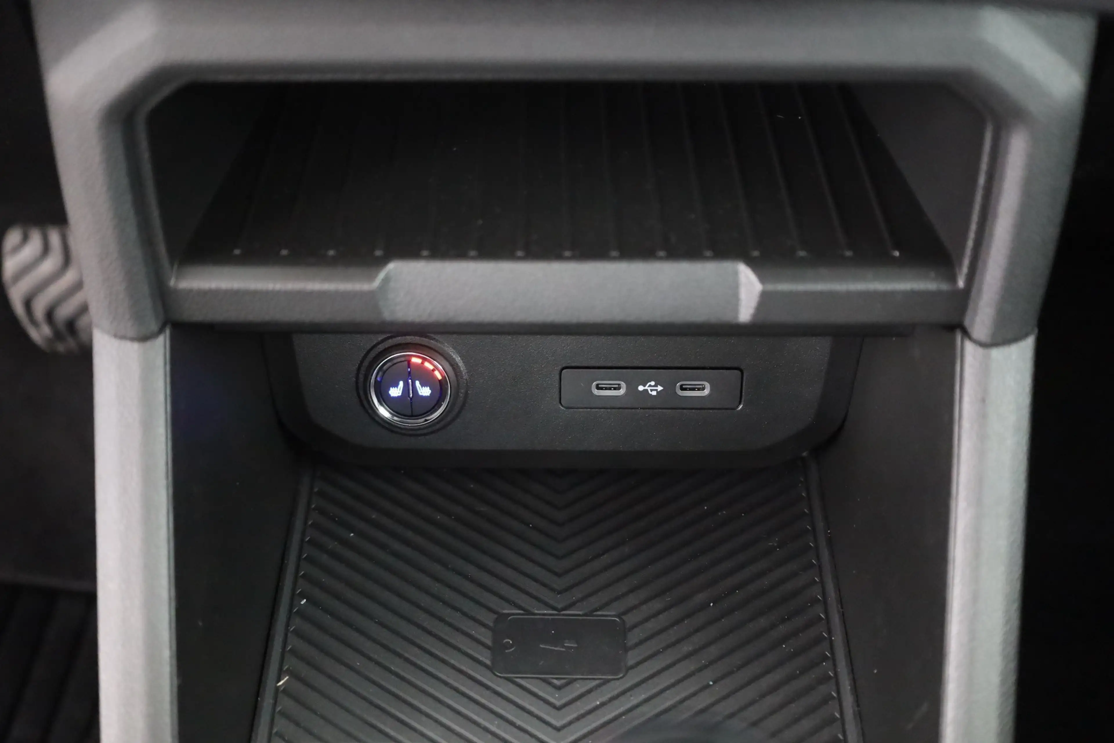Dacia Bigster Journey HEV 155 Aut. LED ACC Navi 360° — photo 14