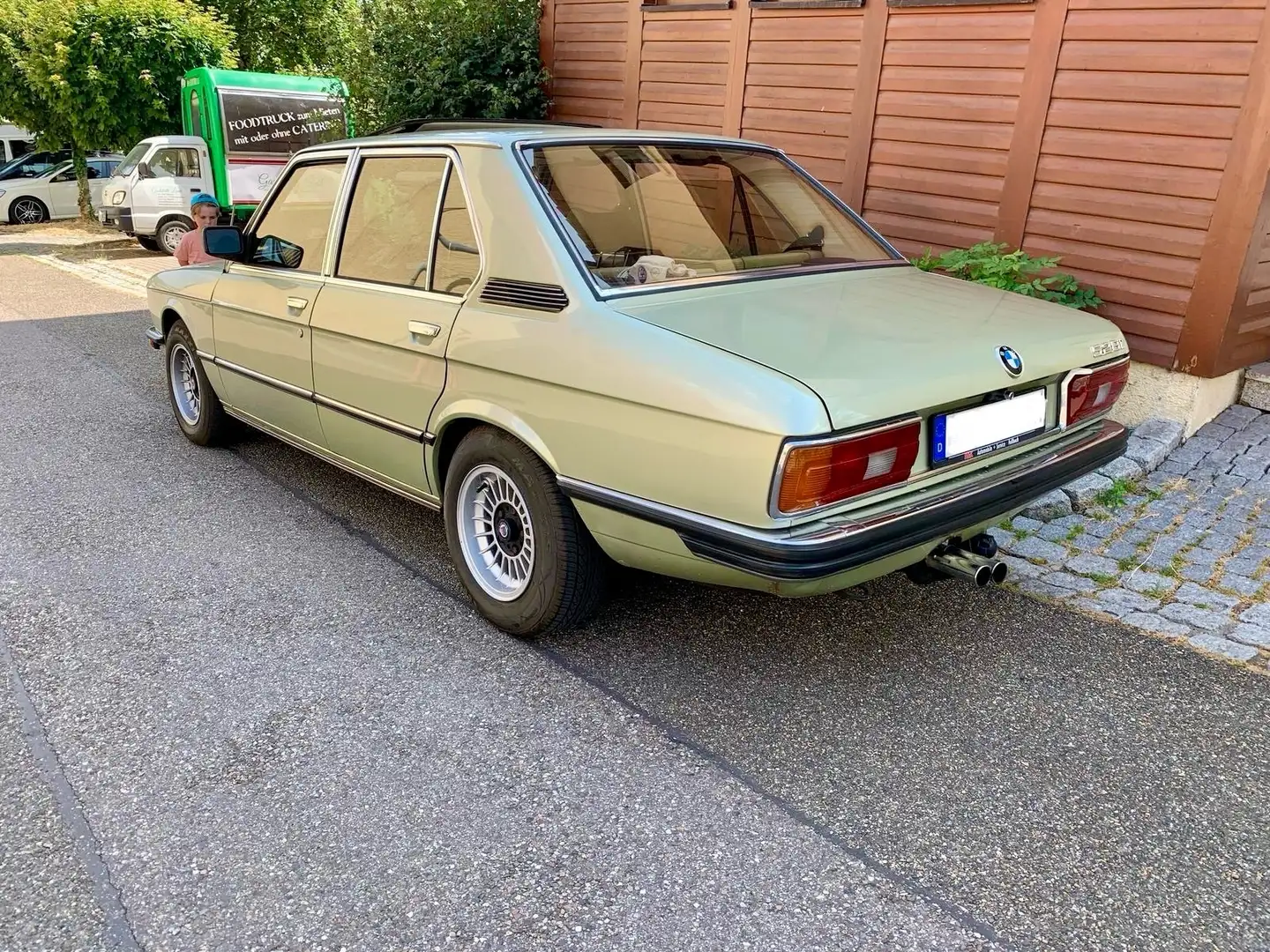 BMW 528 Grün - 2