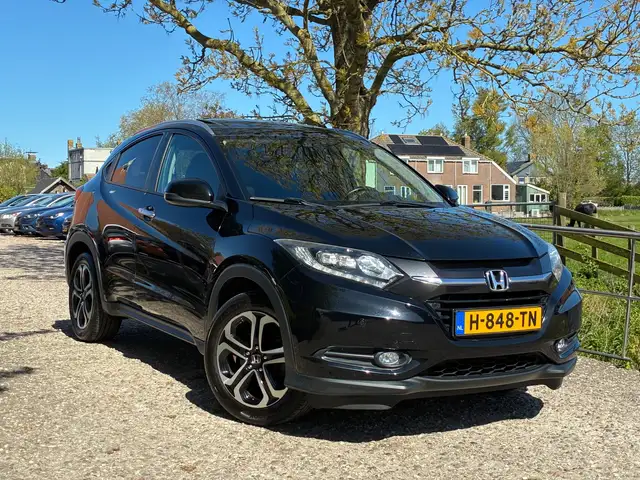 Honda HR-V 1.5 i-VTEC Executive | Pano/schuifdak + Xenon/LED