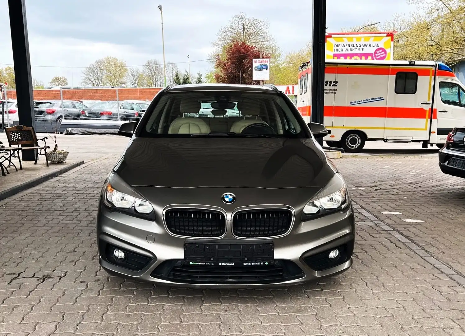 BMW 218 i Active Tourer/Advantage/Pano/Leder/Sport Gold - 2