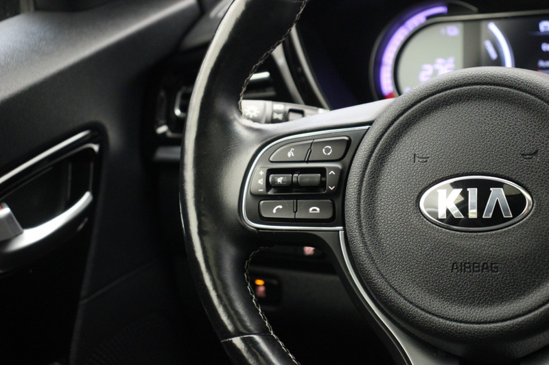 Kia e-Niro E-Niro DynamicPlusLine 64 kWh 3 Fase - Carplay, Ca — photo 24