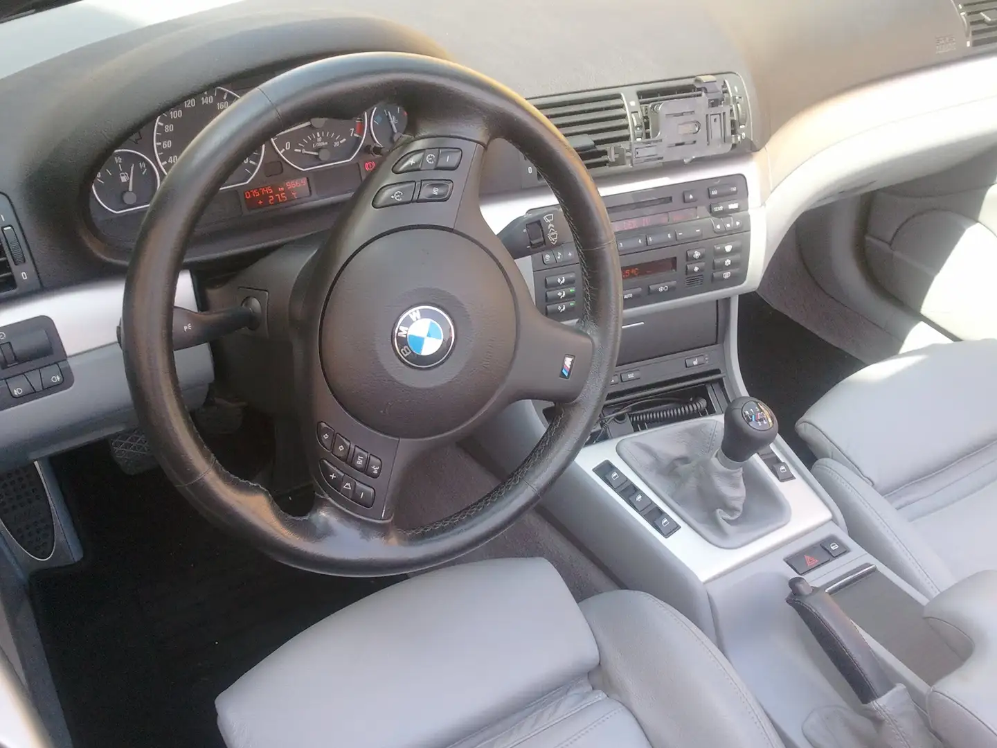 BMW 330 330Ci Cabrio Blau - 2