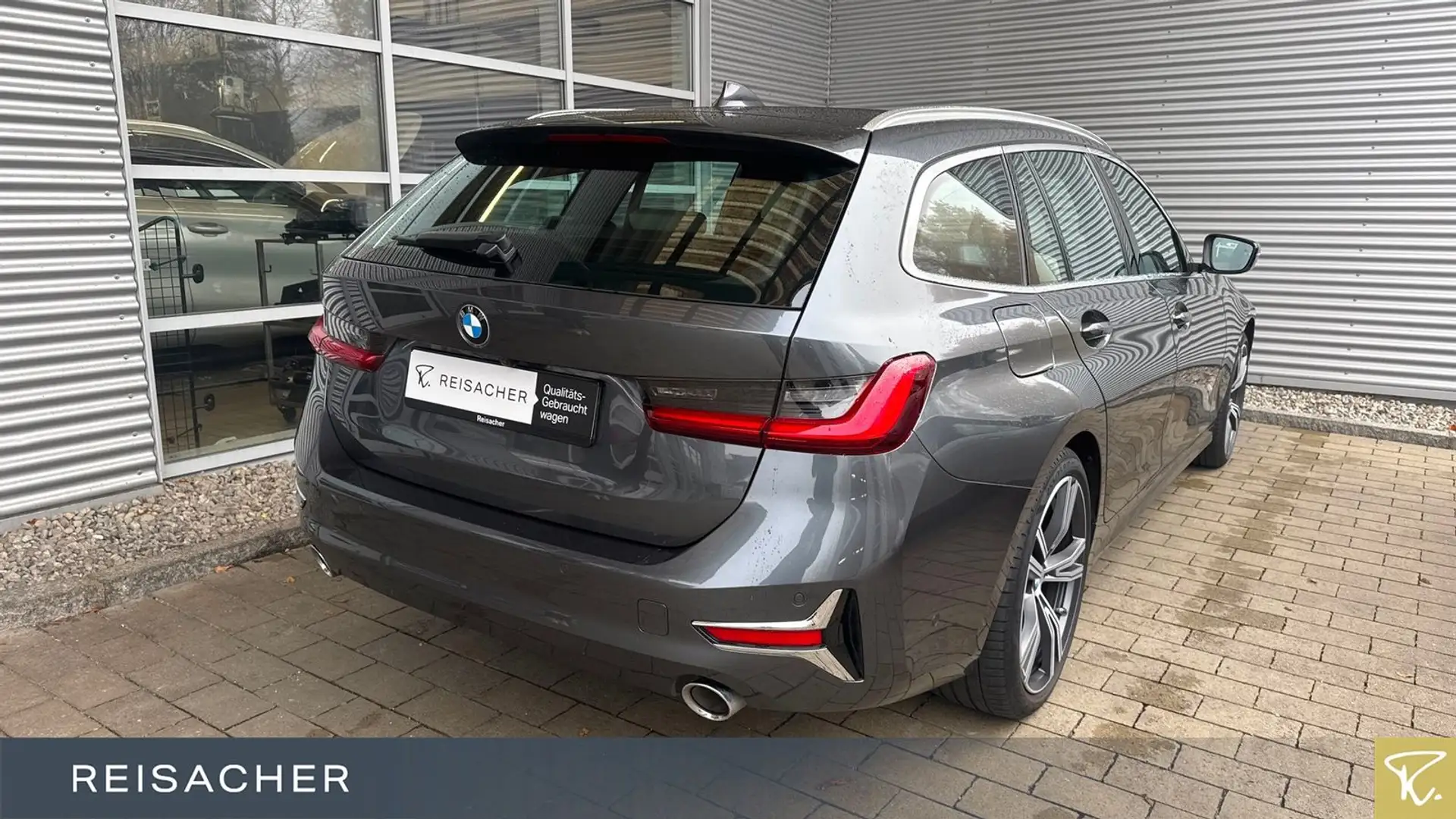 BMW 330 e A xDrive HUD RFK ACC HUD HiFi 19"LM Grau - 2