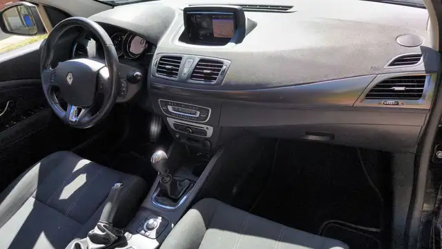 Renault Megane view 10
