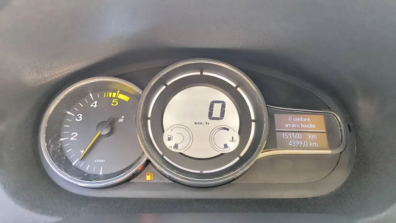 Renault Megane Berline — photo 12