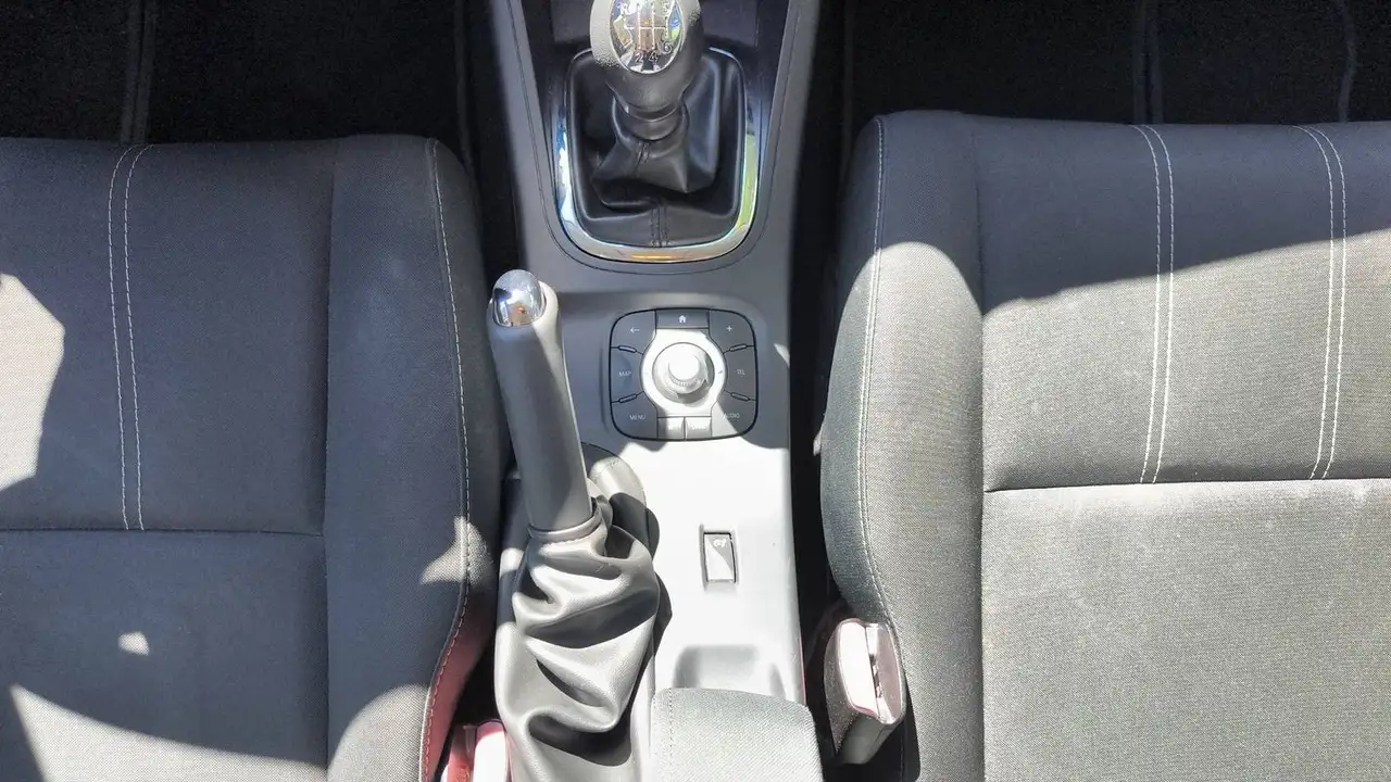 Renault Megane Berline — photo 27