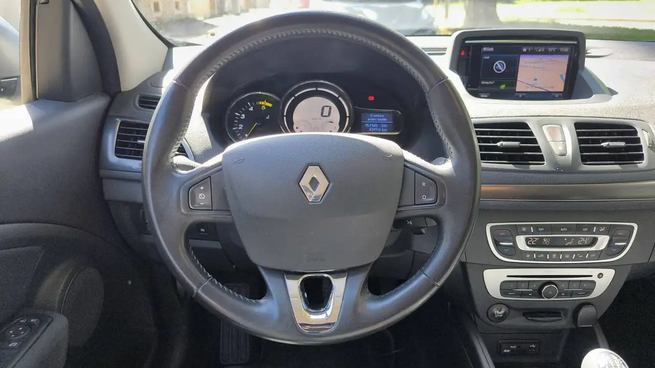 Renault Megane Berline — photo 24