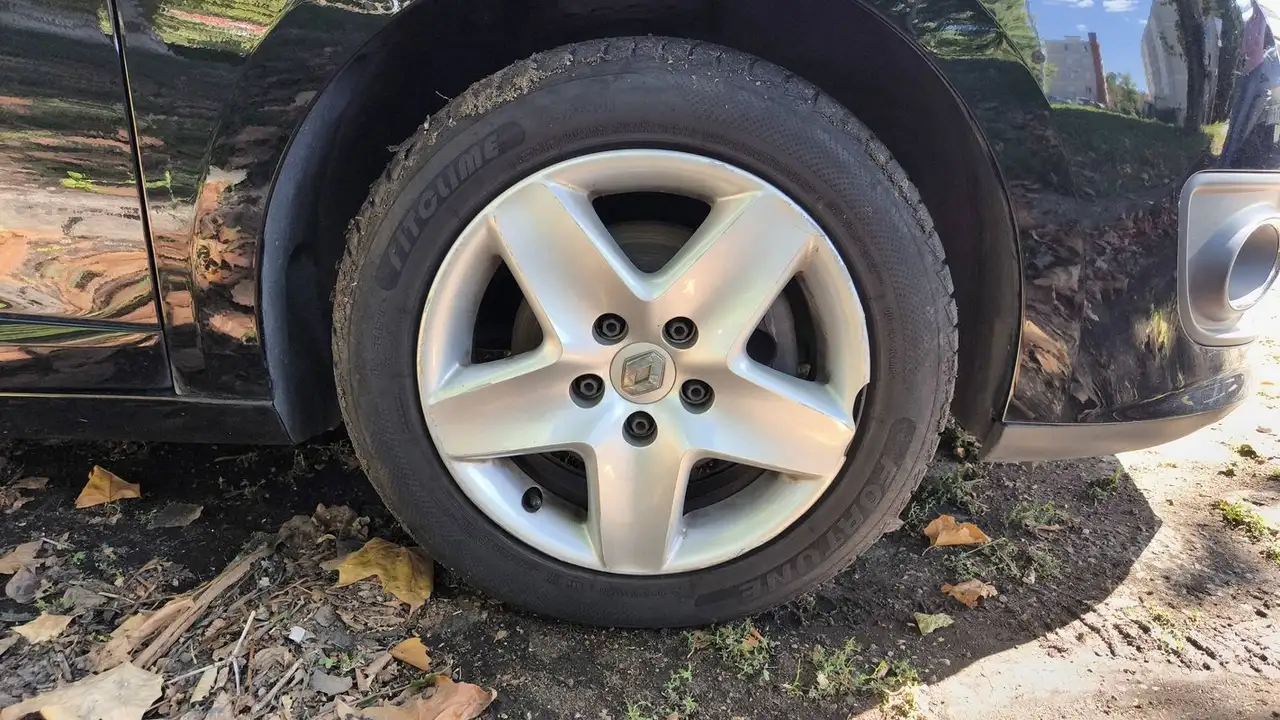 Renault Megane Berline — photo 17