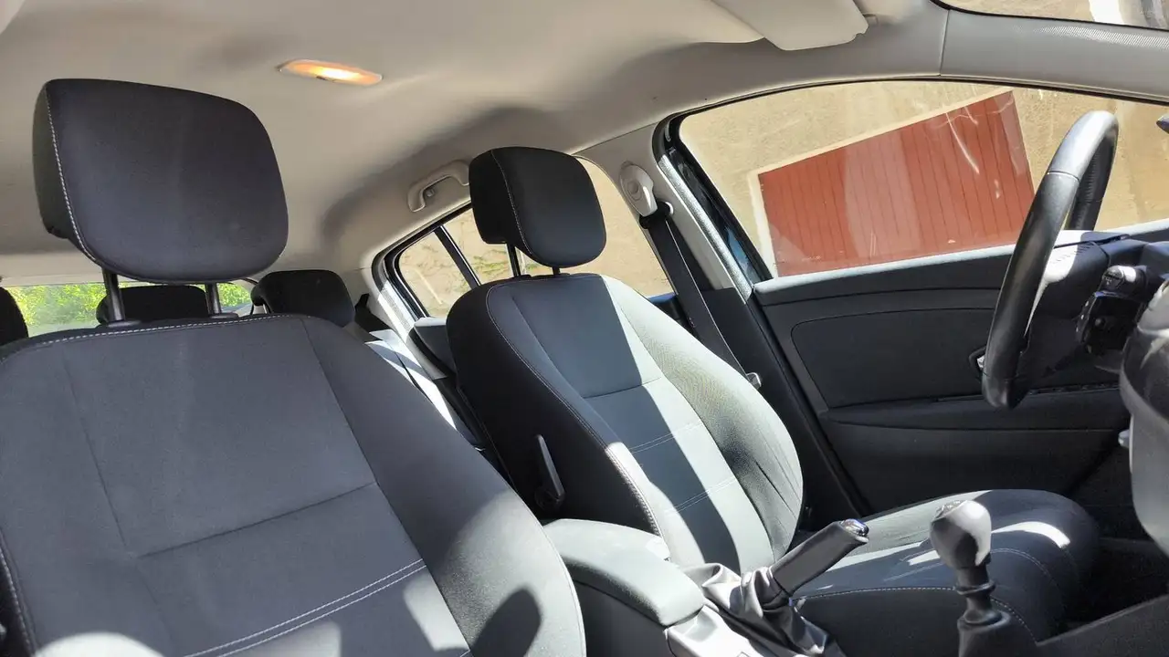 Renault Megane Berline — photo 28