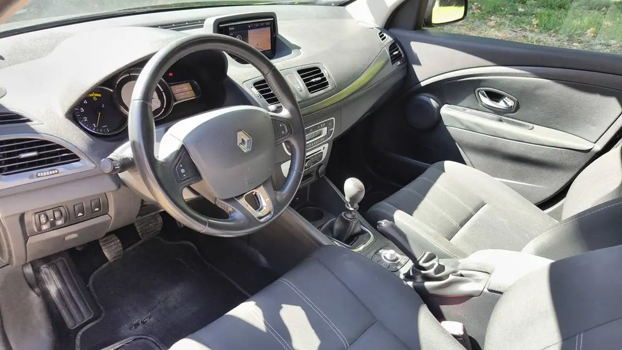 Renault Megane Berline — photo 8