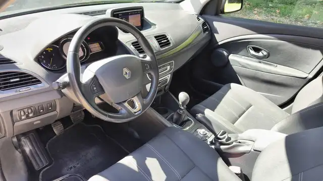 Renault Megane view 8