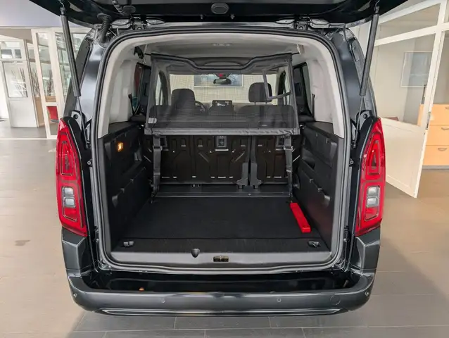Opel Combo Life view 11
